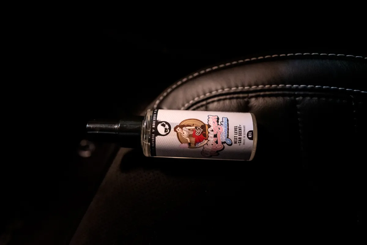  NUKE GUYS CAR SCENTS - DUFT SPRAY 0,1 L - MORGENSTÄNDCHEN